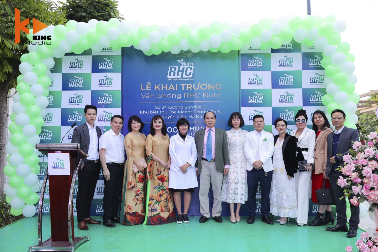 Mẫu backgroud khai trương tại Hà Nội