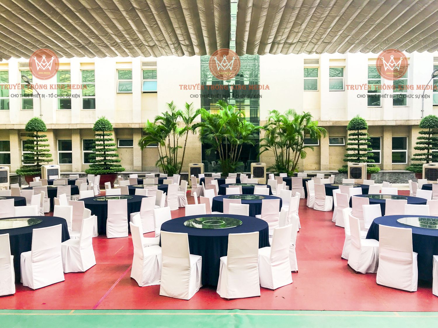 Cho thuê bàn ghế ăn cỗ tại Hà Nội - Giá từ 30k - Song Hỷ Wedding