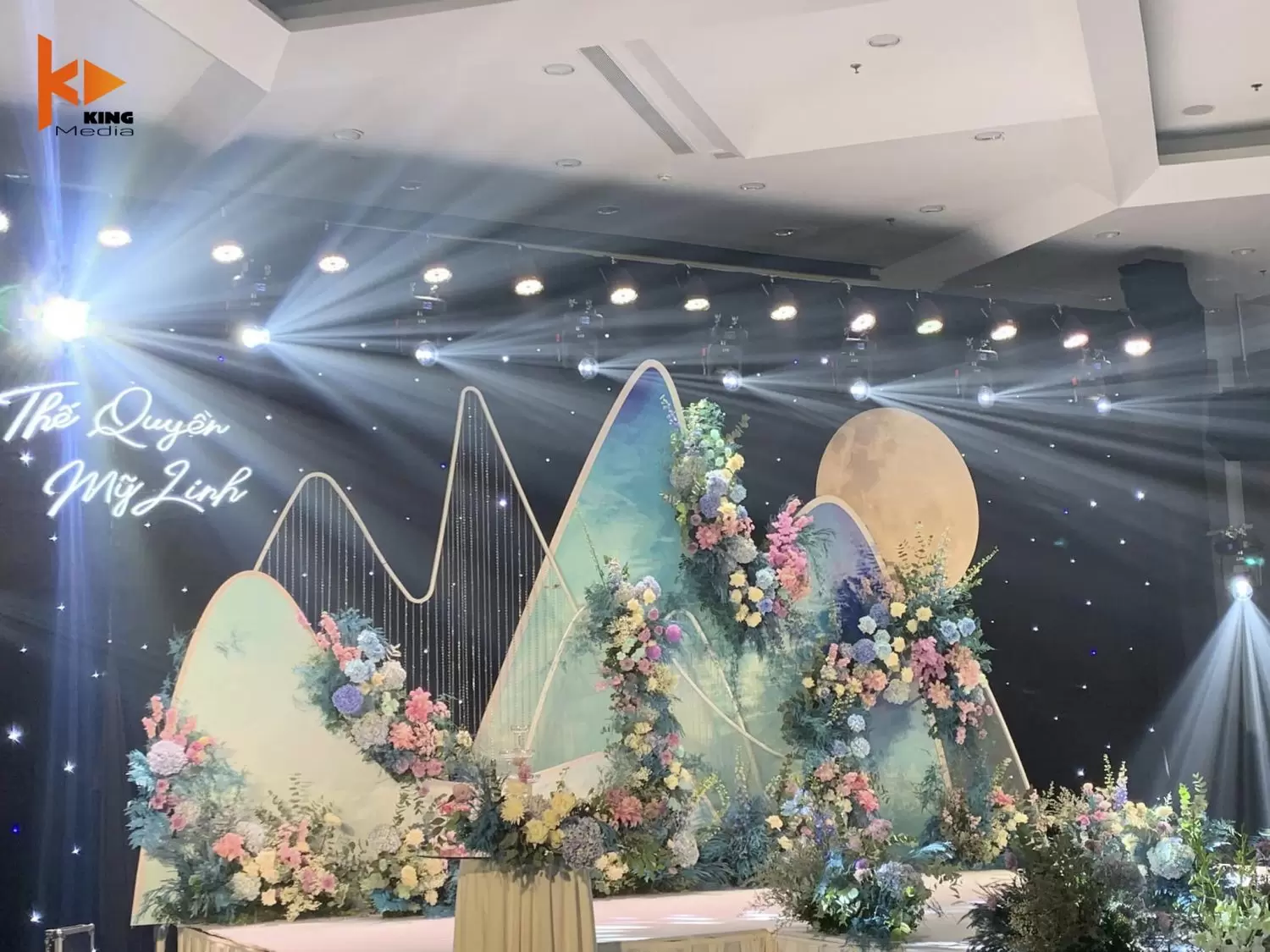 Cho thuê ánh sáng sự kiện tại Hà Nội