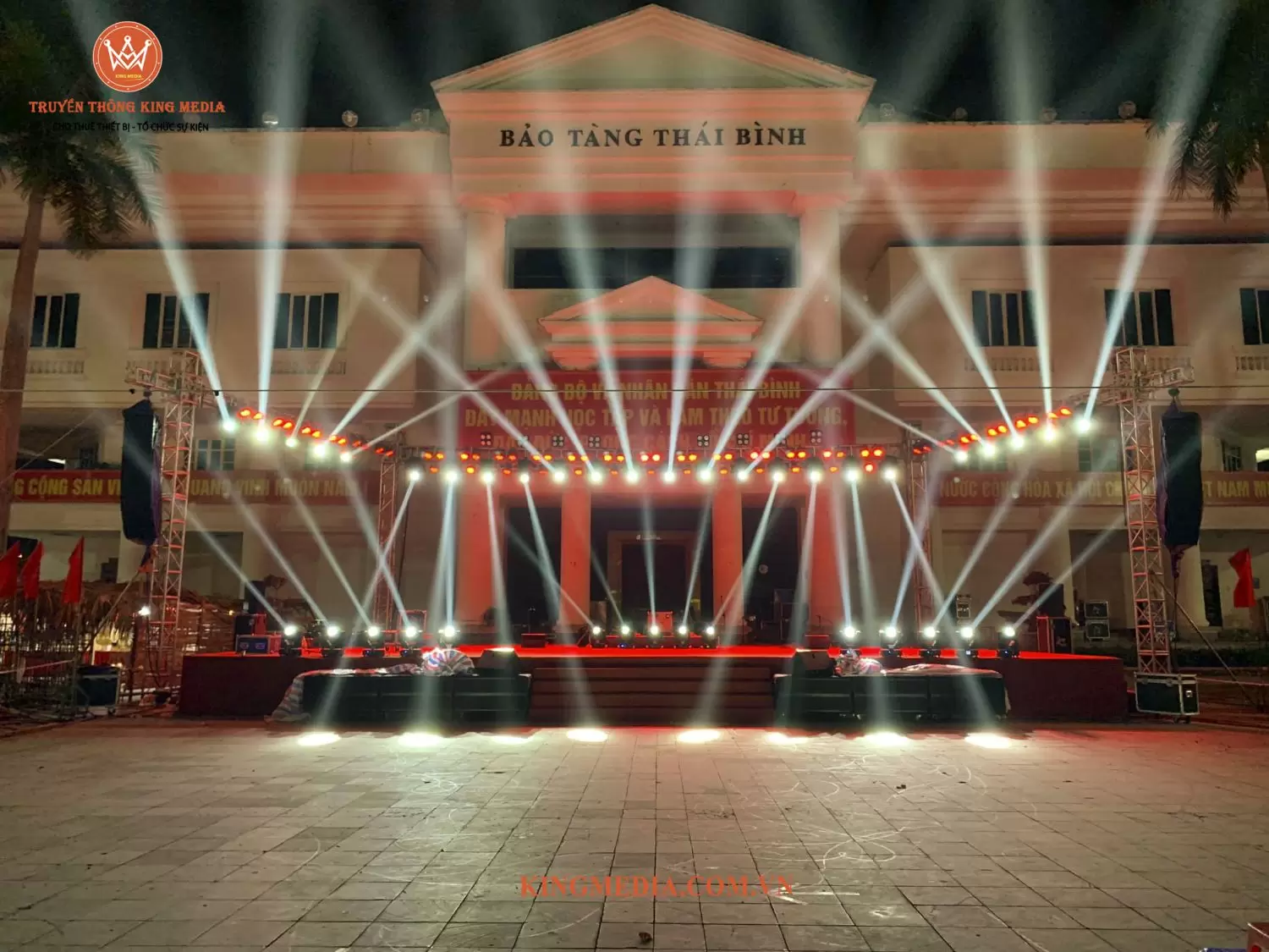 tổ chức sự kiện