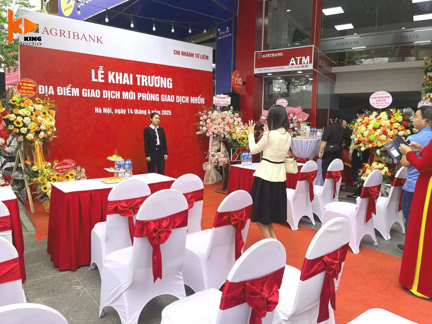 tổ chức sự kiện khai trương